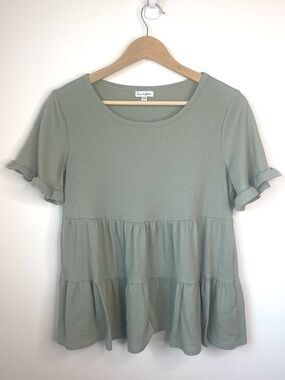 love, Fire Sage Ruffle Sleeve short sleeve Blouse size medium
